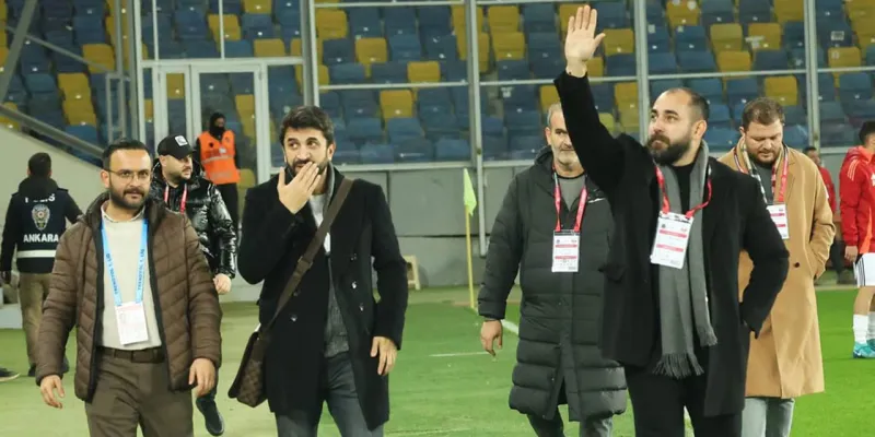 Adanaspor'da Şok İstifa! Levent Pütün Neden Gitti?