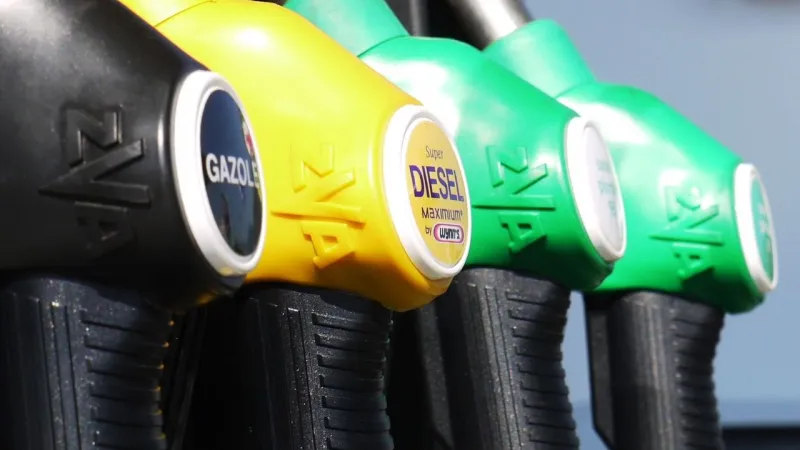 Akaryakıtta tabela değişti: 30 Haziran benzin, motorin ve LPG fiyatları