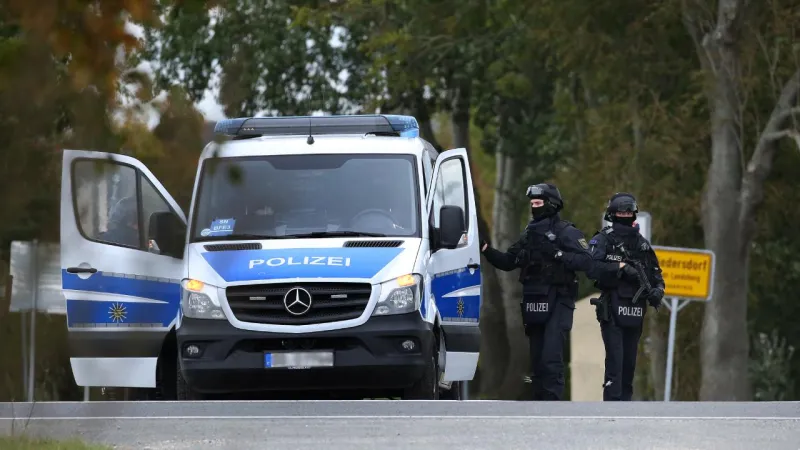 Almanya'da Şok! Polis Tatbikatı Gerçek Sandı, Orduyla Çatıştı!