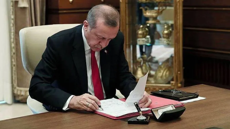 Son Dakika: Resmi Gazete'de Şok Atama ve Görevden Almalar!