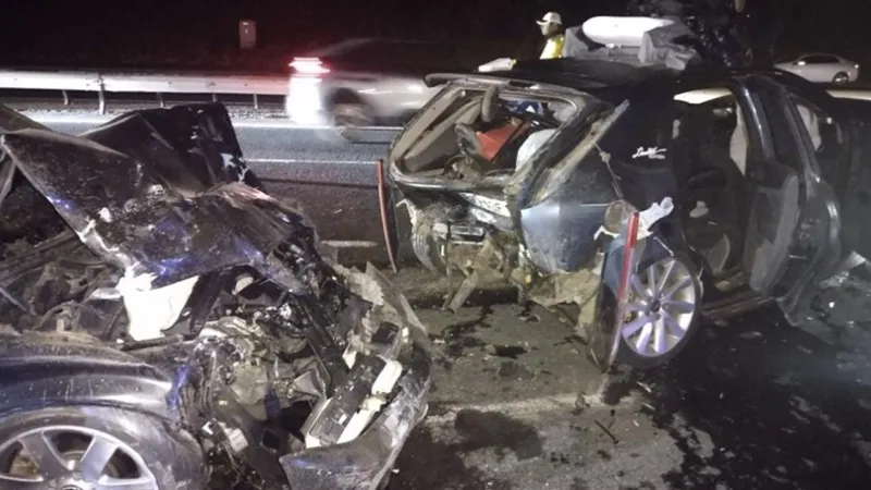 Beykoz’da zincirleme kaza! 5 araç birbirine girdi:7 yaralı