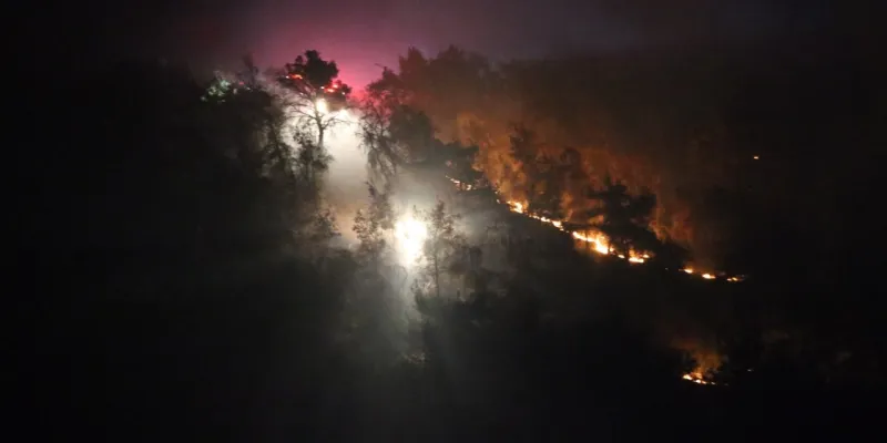 Çanakkale'de Korkutan Yangın! Tarım Arazisi Alevlere Teslim