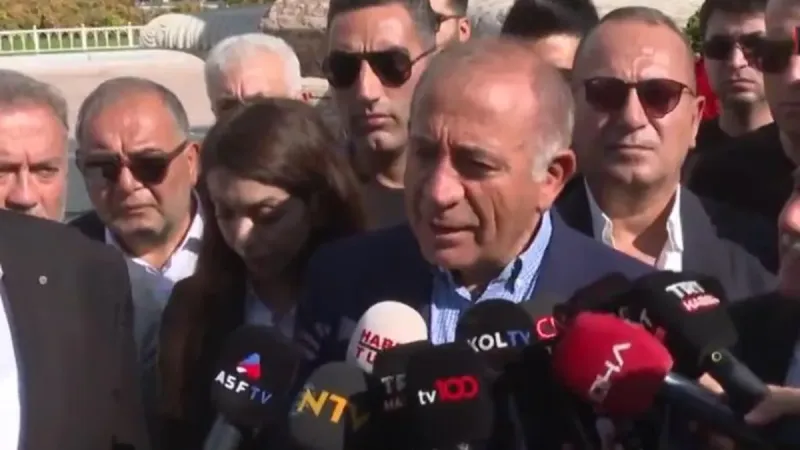 Gürsel Tekin'den Şok Sözler: CHP İl Binası Kapatılıyor Mu?