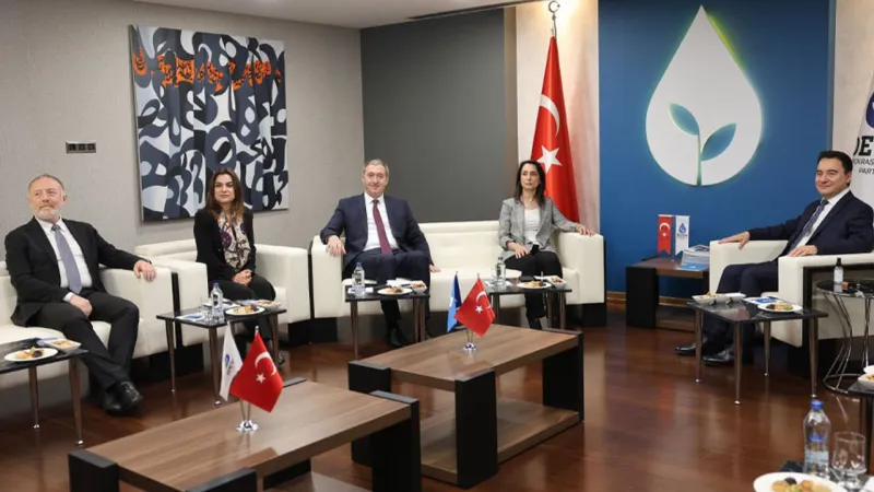 DEM'den Sürpriz Ziyaret! Babacan ve Arıkan ile Neler Konuşuldu?