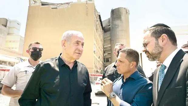 Netanyahu'dan Skandal Düğün Açıklaması: İsrail Ayağa Kalktı!