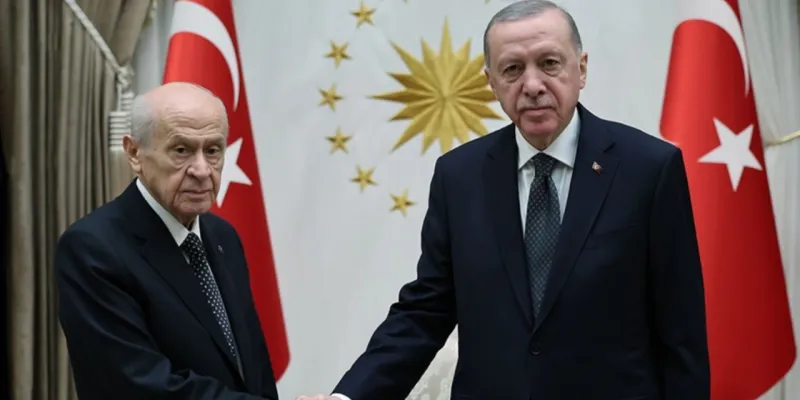 Erdoğan ve Bahçeli'den Sürpriz Bayramlaşma! Ne Konuştular?