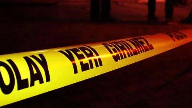 Esenyurt'ta sokakta yürüyen 4 arkadaşa silahlı saldırı: 1 ölü, 3 yaralı