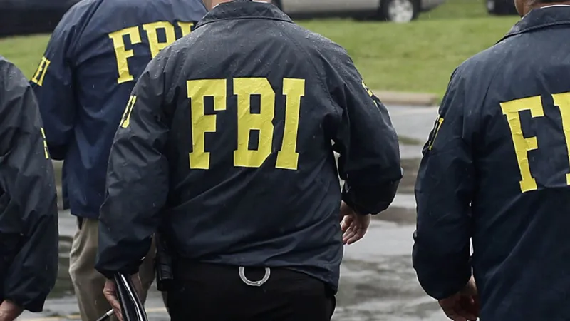 FBI İçin Şok Rapor: Dümensiz Gemi Mi? Patel'e Ağır Eleştiri!