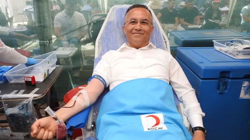 Gaziantep'te kan bağışı kampanyasına vatandaşlardan yoğun ilgi