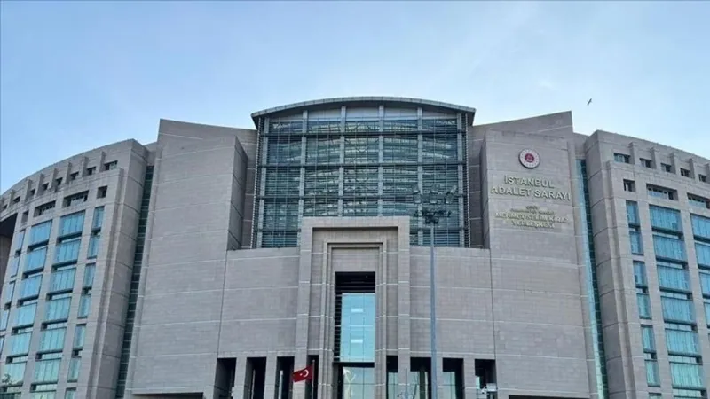 İBB'de Şok Gelişme! 7 Tutuklama Kararı! İmamoğlu da mı Tehlikede?