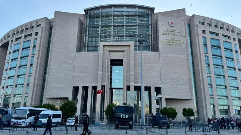 İBB'ye yönelik yolsuzluk soruşturması! Savcılığın sevk yazısına ulaşıldı