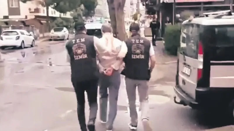 İzmir'de künefeciye FETÖ operasyonu | 13 tutuklama