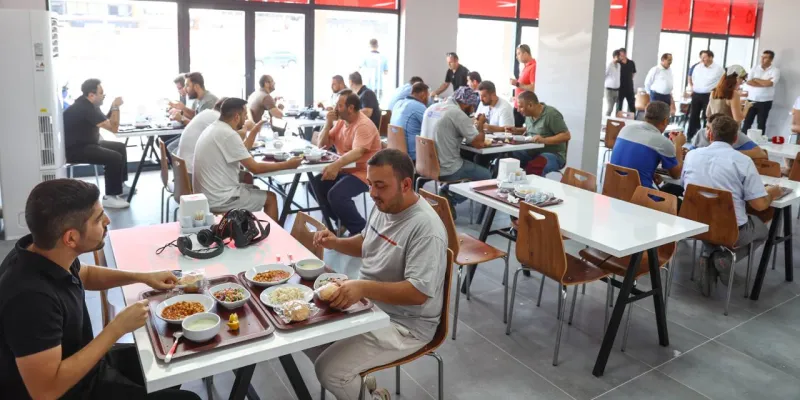 Antalya'da Yok Böyle Fiyat! Kent Lokantası Çorba Parasına Doyuruyor
