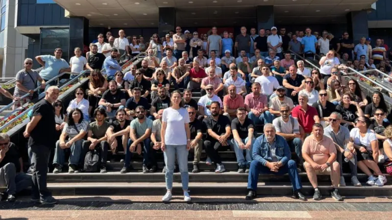 Buca'da İşçi Kıyameti! Maaş Alamayanlar SMS ile Kovuldu