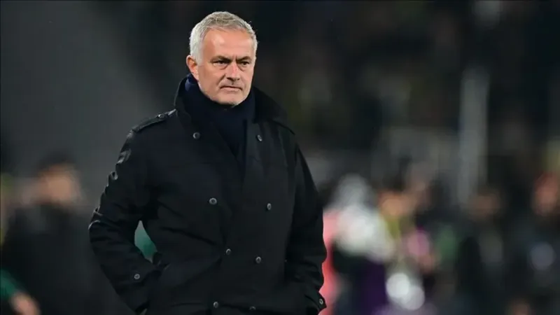 Mourinho'dan Şok Transfer Hamlesi! O Yıldız Fenerbahçe'ye Mi Geliyor?