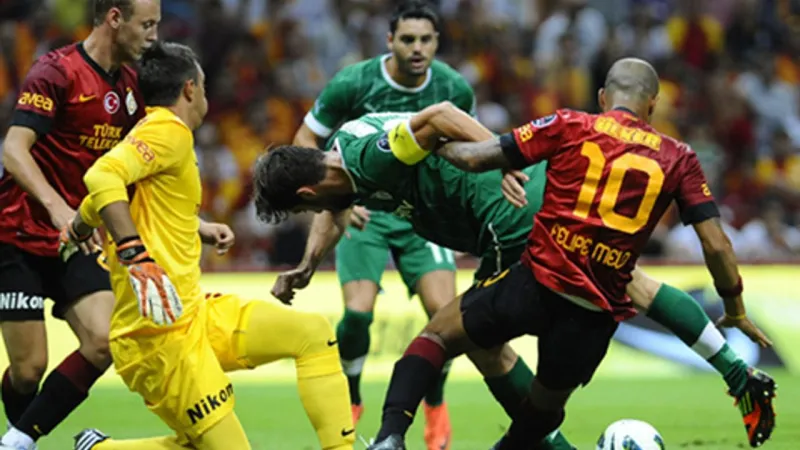Muslera, Bursaspor'a bakın niye üzülmüş!