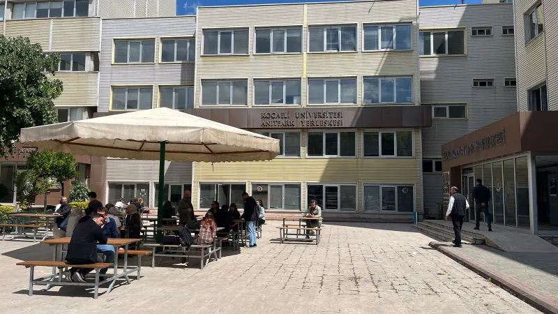 Üniversitede Tehlike Alarmı! Fakülte Binası Neden Boşaltıldı?