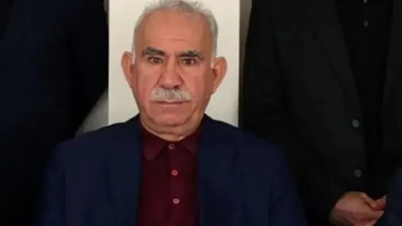 Öcalan'dan Sırrı Süreyya Önder'e Veda: Barış Umudu Yarım Kalmasın!