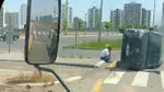 Diyarbakır'da Kamyonet Kazası! Sürücünün Çaresiz Bekleyişi