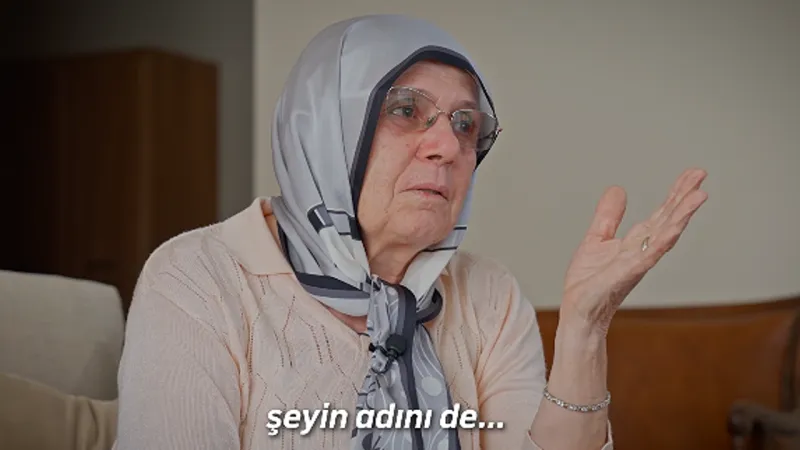 Ekrem İmamoğlu'nun Annesinden Duygusal Mesaj: "Oğluma Bir Keder Gelmesin"