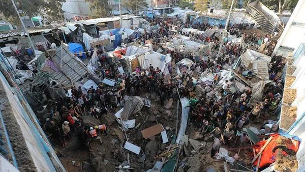 Gazze'de Okul Vuruldu! İsrail'den Kan Donduran Saldırı: 17 Ölü