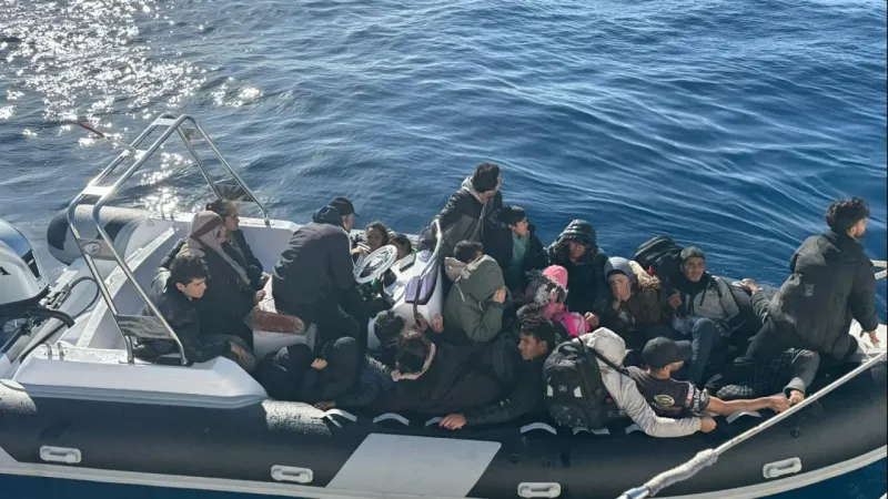 İzmir'de Göçmen Operasyonu! Sahil Güvenlik Alarmda