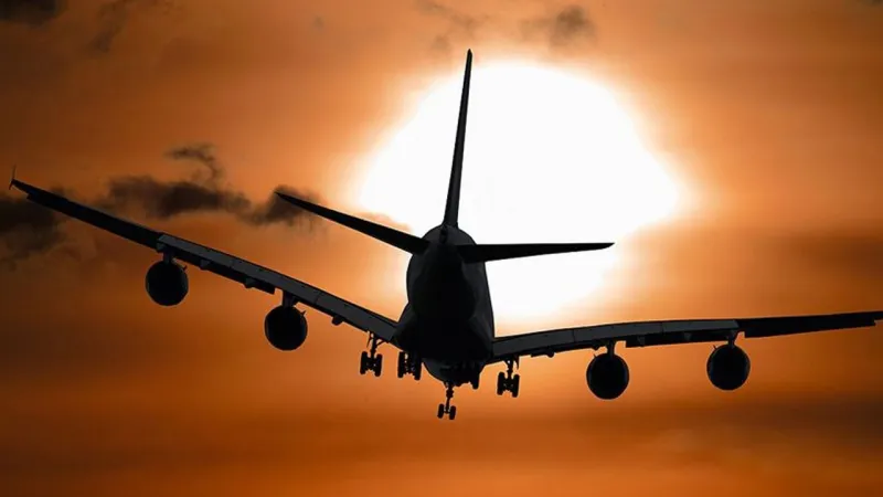 Pilot Tuvalete Gitti, Yardımcı Bayıldı! Uçak Kaç Dakika Pilotsuz Kaldı?