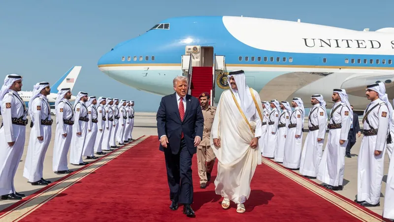 Trump'tan Katar'a Dev Yatırım: 200 Milyar Dolarlık Anlaşma!