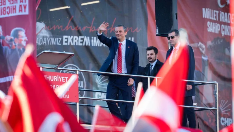 Özgür Özel Bursa'yı Salladı! Mitingde Neler Söyledi?
