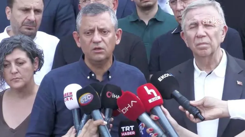 Özgür Özel ve Yavaş'tan Zeyrek'e Ziyaret! Kritik Açıklama Ne?