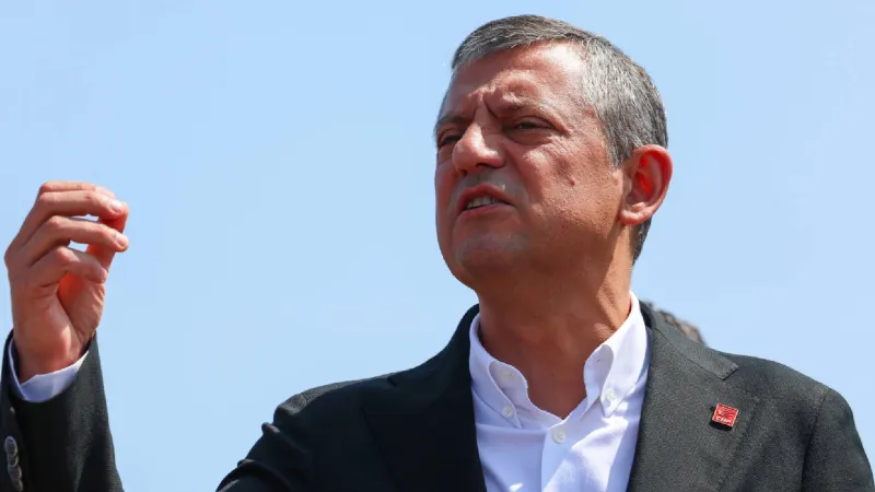 Özgür Özel'den Selim İmamoğlu hakkındaki iddialara sert açıklama: İnsanların haysiyetiyle oynanır mı?