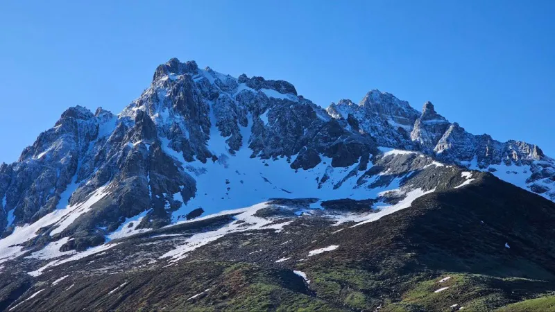 Rize'de haziran ayında kar sürprizi