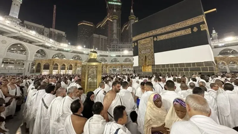 Suudi Arabistan’dan izinsiz hacca sıkı takip: Binlerce kişi geri gönderildi