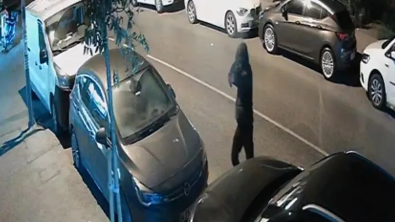 Tetikçi tutup eşinin dükkanını kurşunlattı