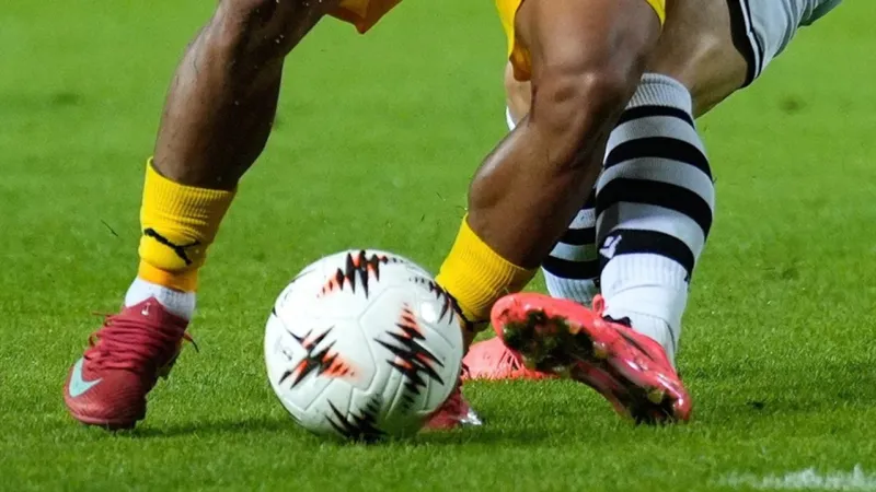 Süper Lig'de ŞOK Derbi! Galatasaray Alanya'da Terleyecek mi?