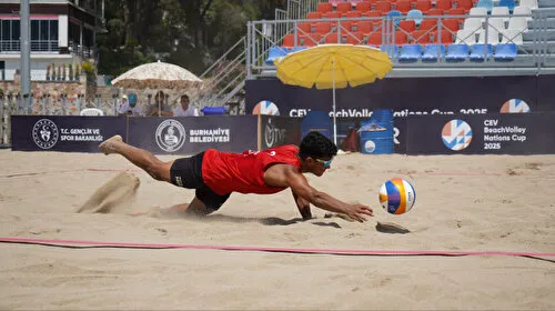Plaj Voleybolunda Şok Yenilgi! Türkiye İtalya'ya Boyun Eğdi