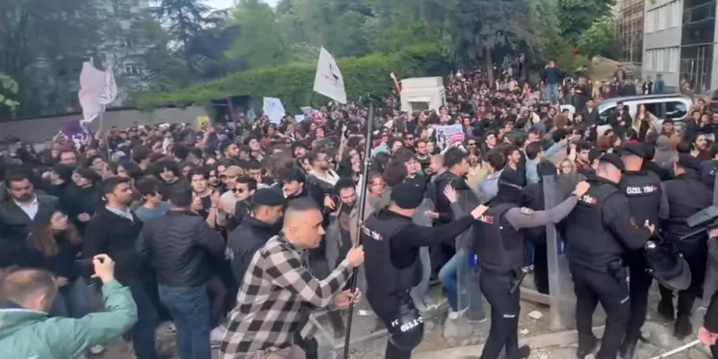Tutuklu Öğrencilerden Şok Mektup! Silivri'de Neler Oluyor?