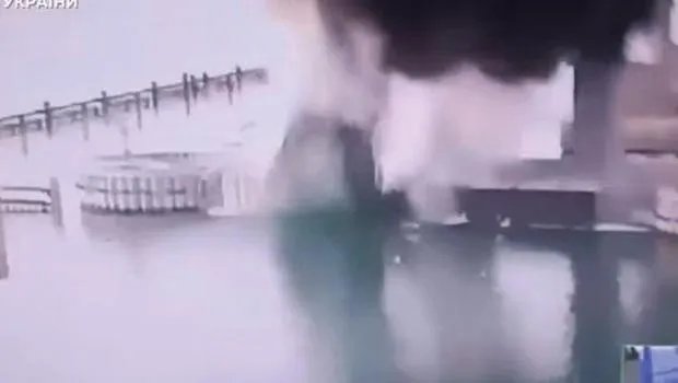 Kerç Köprüsü'ne Bomba! Ukrayna'dan Şok Saldırı