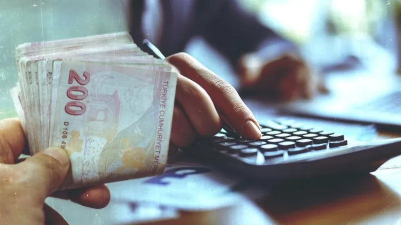 Yaşlı ve engelli aylıkları hesaplara yattı