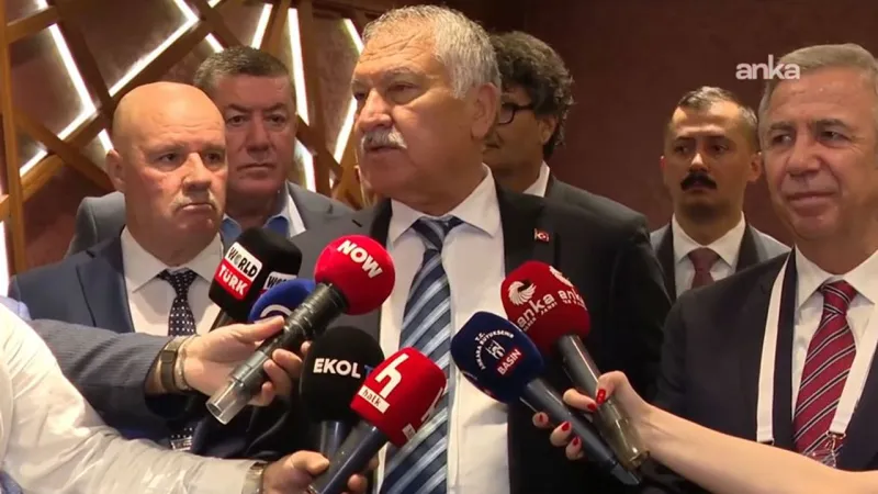 Zeydan Karalar: Türkiye hiç görmediği kanunsuzlukla karşı karşıya